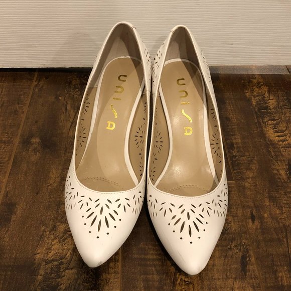 Unisa White Pointed Heels - Picture 2 of 5